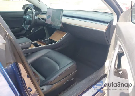 2018 Tesla Model 3 Long Range/Mid Range from USA, damaged, VIN 5YJ3E1EA4JF013682